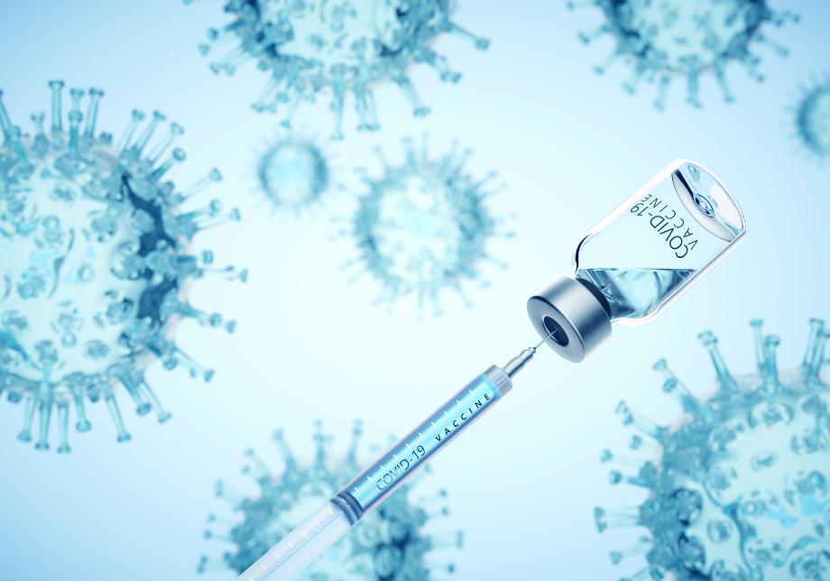 La vaccination contre le COVID-19 a commencé en décembre 2020. Les vaccins de rappel sont disponibles aujourd'hui / Archive
