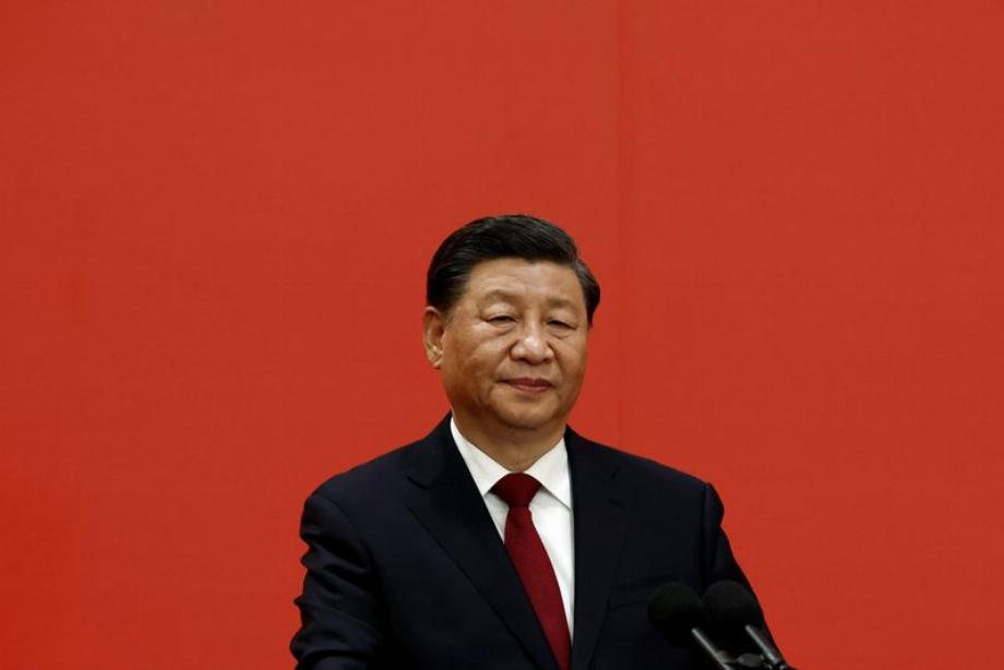 Le président chinois Xi Jinping prend la parole lors du 20e Congrès national du Parti communiste chinois au Grand Palais du Peuple à Pékin, en Chine. 23 octobre 2022. REUTERS/Tingshu Wang/File