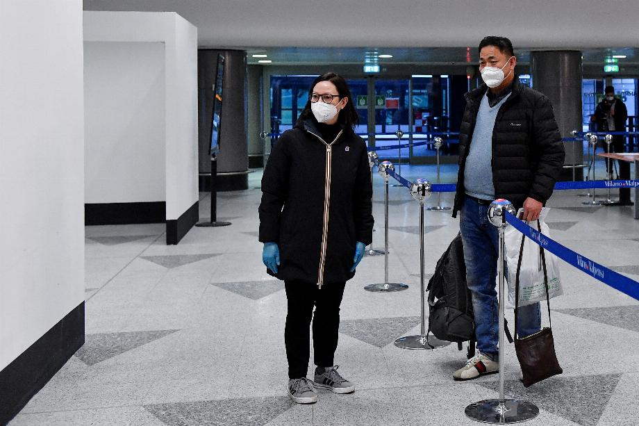 En raison de la suppression des mesures restrictives et du manque d'informations de la part des autorités chinoises, l'avenir de la pandémie est présenté comme une inconnue pour certains experts/REUTERS/Jennifer Lorenzini
