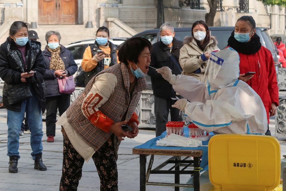 Les passagers en provenance de Chine doivent subir un autre PCR dans les 24 heures suivant l'atterrissage en Corée du Sud et être mis en quarantaine pendant sept jours s'ils sont positifs. (Reuters)