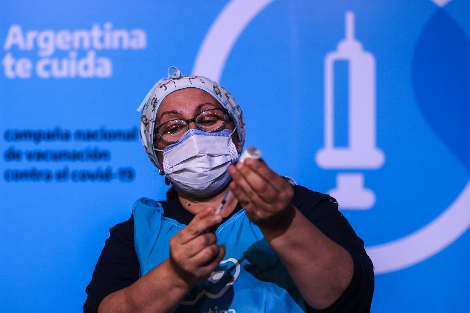Depuis la semaine dernière, l'Argentine dispose de vaccins bivalents pour son application (EFE/Juan Ignacio Roncoroni)
