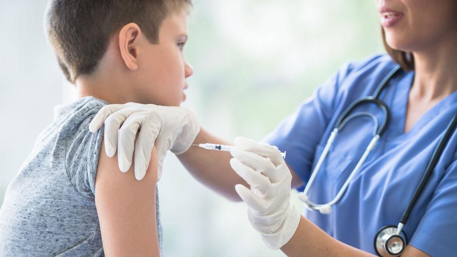 Les vaccins du calendrier national aident à prévenir les maladies graves (Getty)