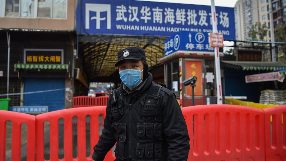 En quelques semaines, le virus s'est propagé de Wuhan à des régions d'Europe centrale (Reuters)