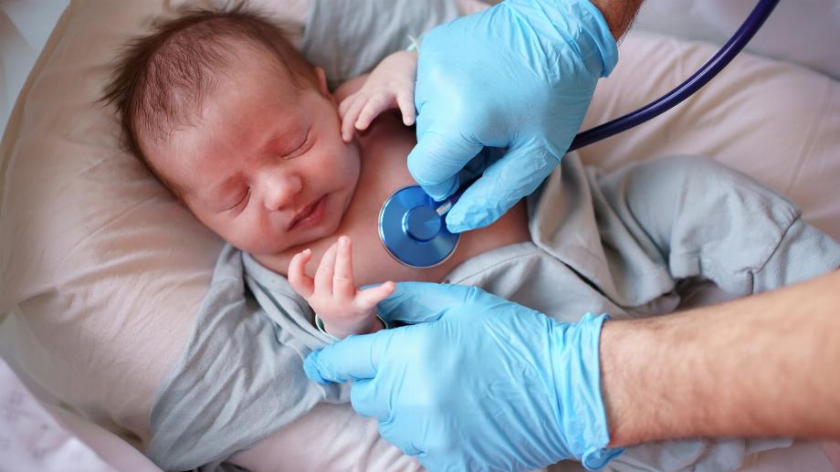 Le virus respiratoire syncytial peut être bénin pour certains, mais il présente un danger pour les bébés et les personnes âgées (Getty Images)