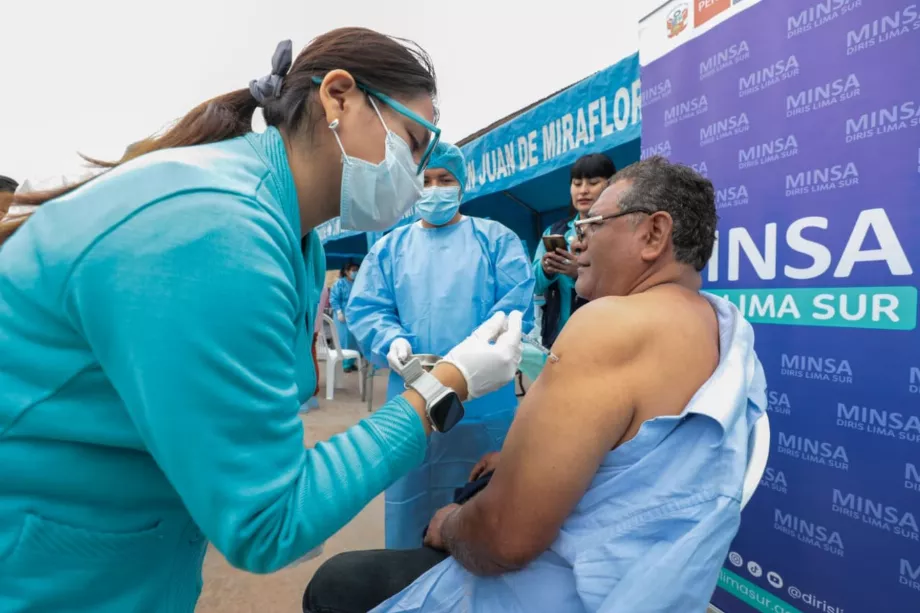 Vérifiez les centres de vaccination COVID-19 à Lima. / Crédit : Andina