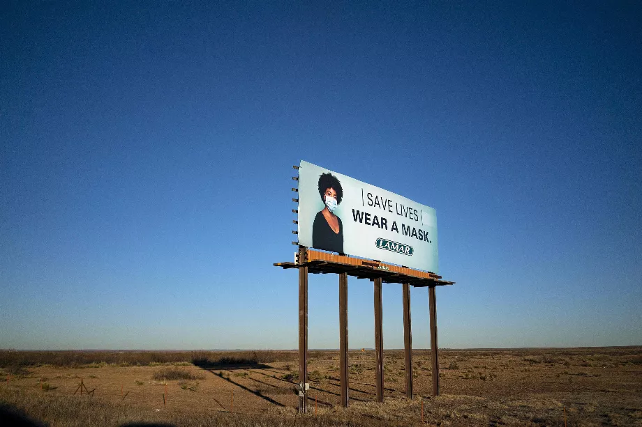 Une publicité encourageant l'utilisation de masques faciaux à San Jon, Nouveau-Mexique, le 9 décembre 2020. (Ruth Fremson/The New York Times)