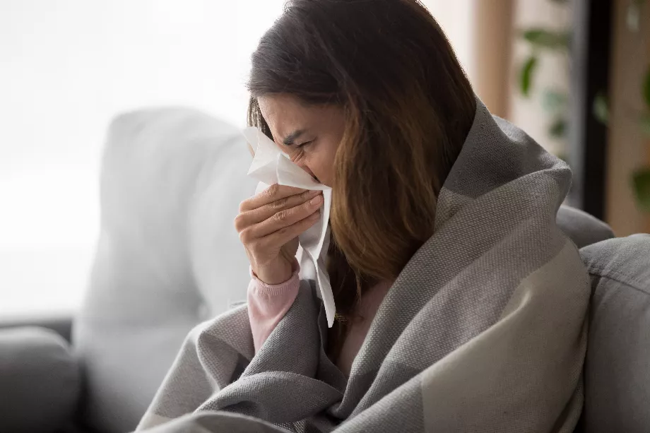 Les spécialistes ont souligné que la nouvelle variante du COVID-19 ressemblerait à la grippe (Shutterstock)