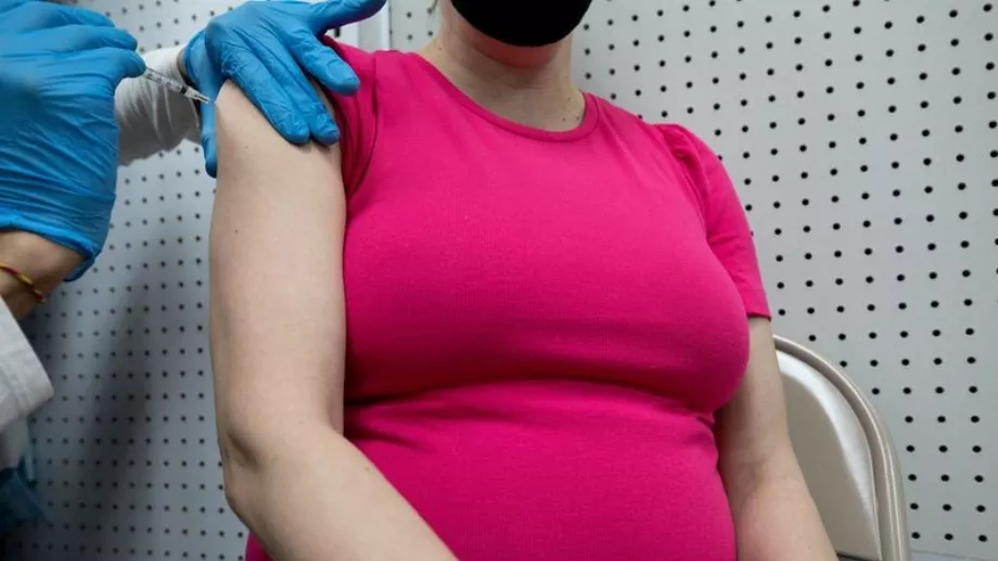 Les bébés nés de mères vaccinées ne souffraient pas de troubles respiratoires, ce qui indique que la vaccination protégeait leurs poumons, ont déclaré les chercheurs REUTERS/Hannah Beier/File